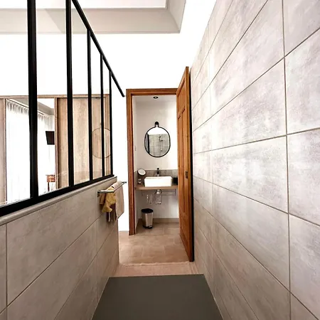 4 A 8 Personnes, Spacieux De Standing Classe 4 Etoiles נים